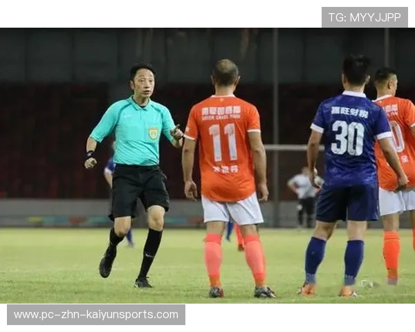 世界足球大奖竞争激烈，谁能摘得桂冠？