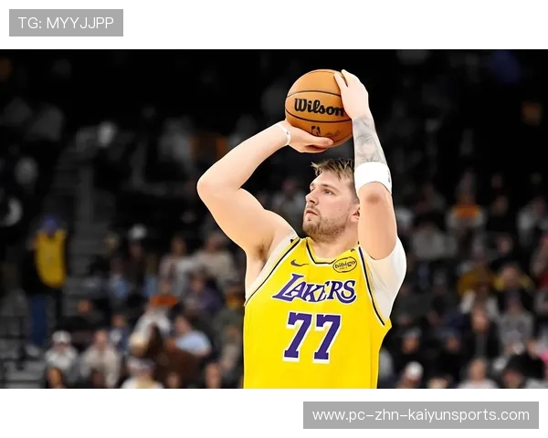 东契奇反击段连续制造机会,独行侠势不可挡